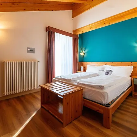 Otel Primula 3*