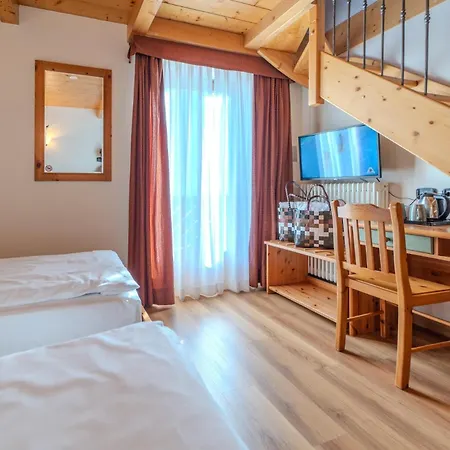 Primula Otel